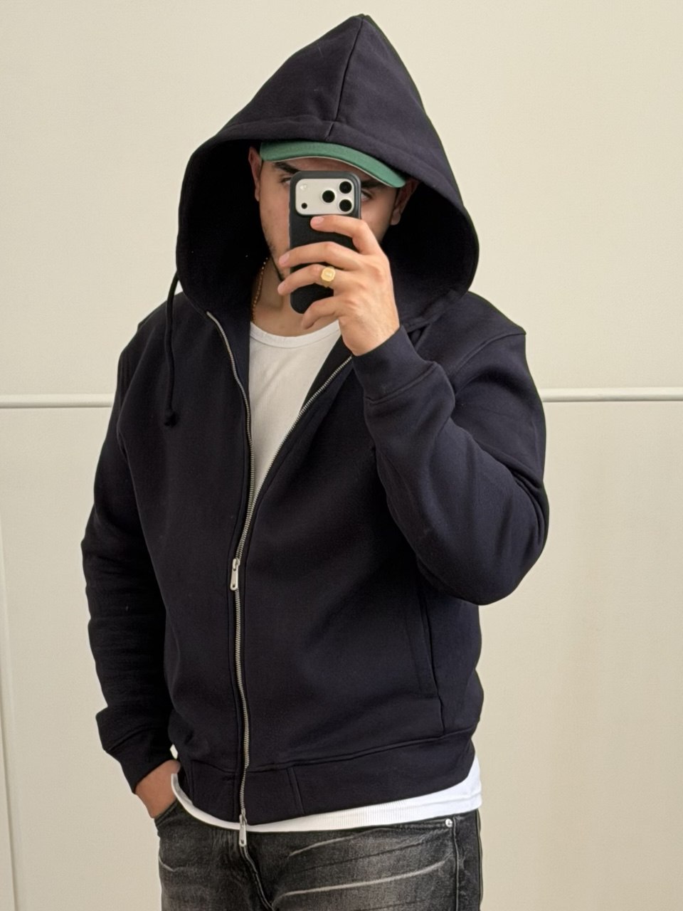 photo_1_2025-12-06_20-31-21